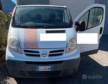 autocarro nissan primastar