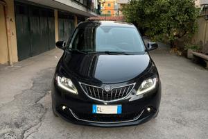 LANCIA YPSILON 1.0 HIBRID