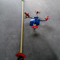 Bastone tenda e lampadario con aeroplani