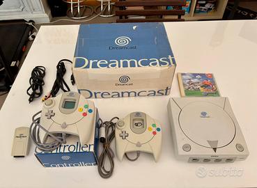 Console sega dreamcast boxata e con 2 controller