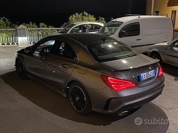 MERCEDES-BENZ CLA 220d PREMIUM AMG