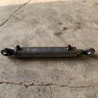 Cilindro idraulico doppio effetto