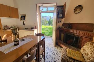 CASA INDIPENDENTE A ROCCABASCERANA