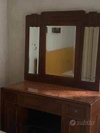 Cassettone, comodini e toilette anni 30