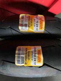 gomme Pirelli Supercorsa V4