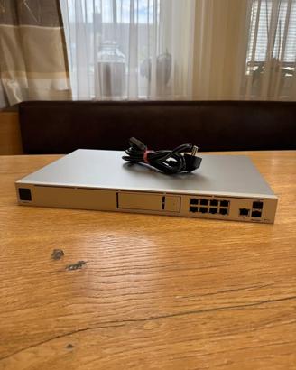 Ubiquiti UniFi Dream Machine Pro (UDM Pro)