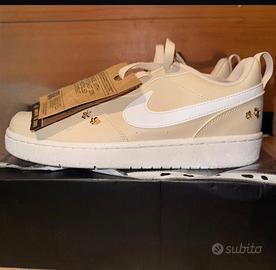 Nike beige