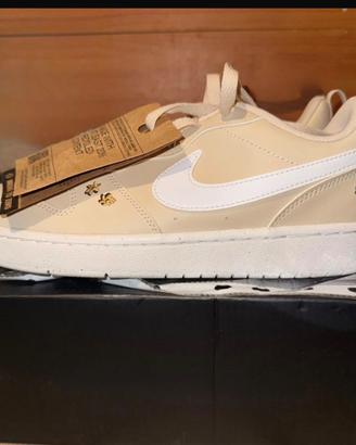 Nike beige