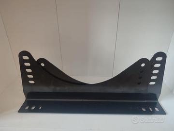 staffe di fissaggio sedile