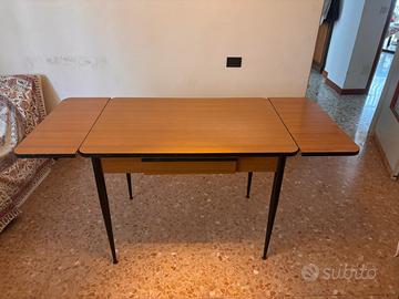 Tavolo cucina salvarani