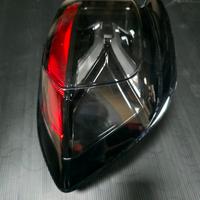 fanale posteriore jeep avenger 