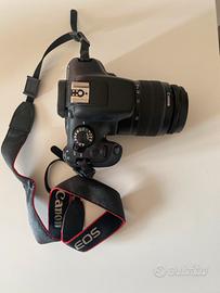 Canon Eos 1300d con obiettivo 18-55mm