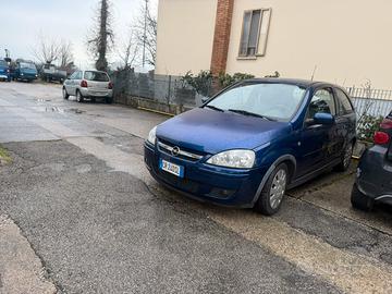 Vndo opel corsa per pezzi di ricambio