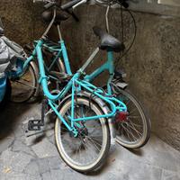 1 O 2 biciclette mini non usato color azzurro