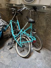 1 O 2 biciclette mini non usato color azzurro