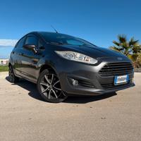 ford fiesta titanium
