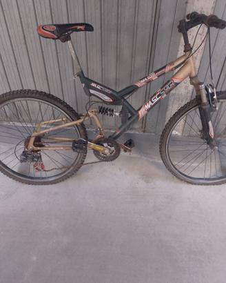 Mountain bike da 26 e da 52 altezza