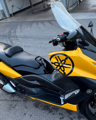 Tmax 500 2009