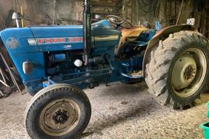 Trattore Ford 2000