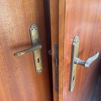 Porte comprese di telaio e cornice