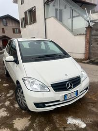 Merdedes A160 benzina 2011 -77000 km-