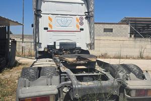 trattore Scania 530