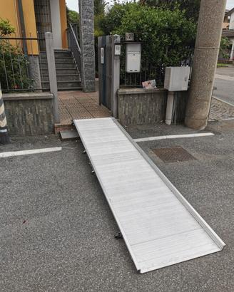 scivolo montascale disabili 