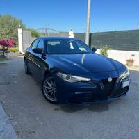 Alfa Romeo Giulia 2.2 150cv AT8