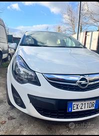 Opel corsa 1.2 benzina/Gpl