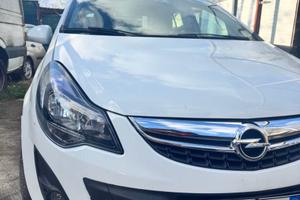 Opel corsa 1.2 benzina/Gpl