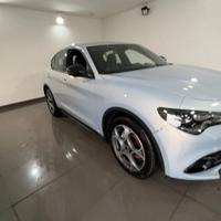 Alfa Romeo Stelvio 2.2 Turbodiesel 160 CV AT8 RWD 