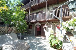 CASA SEMINDIPENDENTE A SAINT-NICOLAS