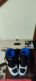 tavola snowboard Rossignol e scarponi Burton