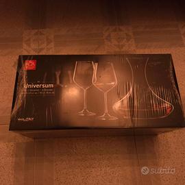 Set decanter con sei calici da vino