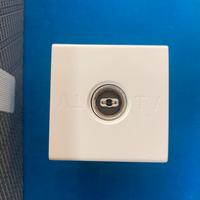 N4201D/2 presa TV DER. LIVING LIGHT . BLOCCO 10pz