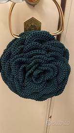 Borsa crochet a forma di rosa