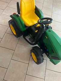 Trattore Peg perego elettrico