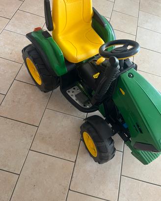 Trattore Peg perego elettrico