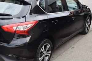 Nissan Pulsar portellone Airag radiatori