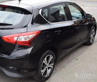 Nissan Pulsar portellone Airag radiatori