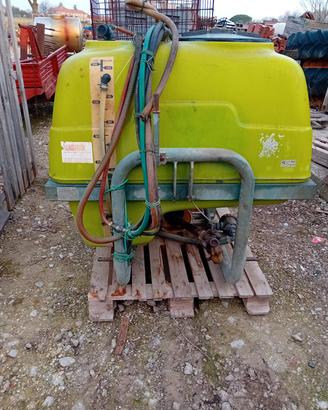 botte trattamenti, pigiadiraspatrice,attrezzi vari