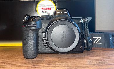 Nikon Z5 corpo