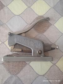 Spillatrice/cucitrice