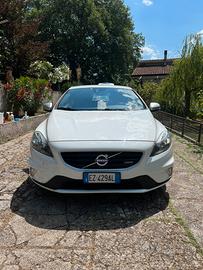 Volvo V40 D2 1.6 R-Design Kinetic