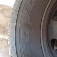  4 gomme invernali con cerchi 35€ cad 195/65 R15