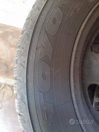  4 gomme invernali con cerchi 35€ cad 195/65 R15
