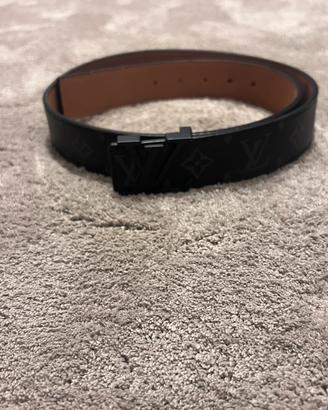 Cintura nera pelle monogram fibbia LV opaca