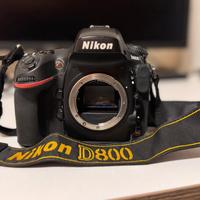 Nikon D800 con accessori