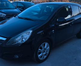 Opel Corsa 1.2 5 porte Cosmo benzina