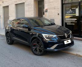 Renault Arkana Hybrid E-Tech 145 CV R.S. Line